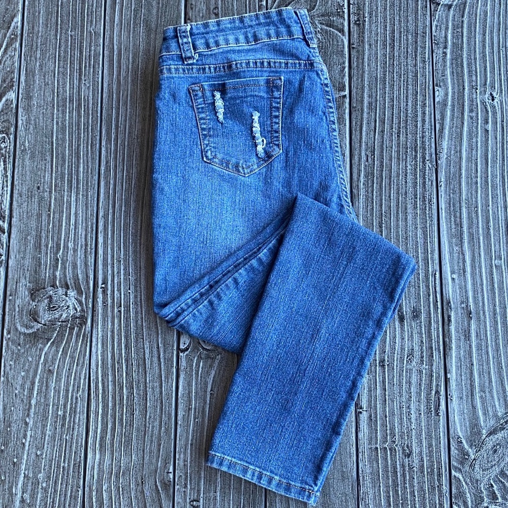 Juniors Size 15 Ripped Skinny Distressed Blue Jean
